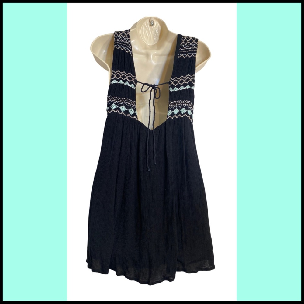 FREE PEOPLE SIMPLY BLACK EMBROIDERED MINI DRESS XS - Picture 4 of 9